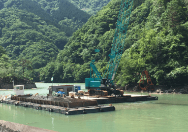 群馬県多野郡 下久保ダム浚渫工事